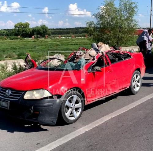 Viven De Milagro Sobreviven A Violento Choque Entre Tr Iler Y Auto